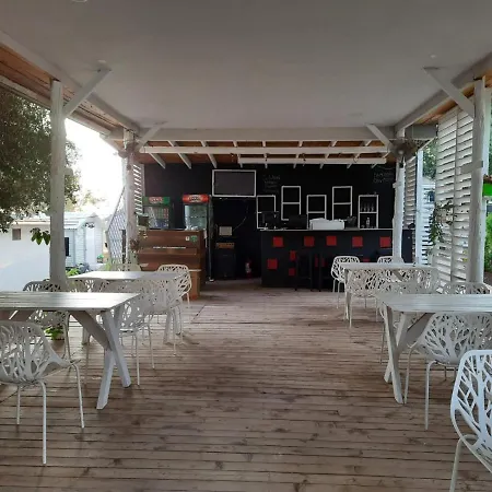Albanian Garden 1 Hotel Gjilek